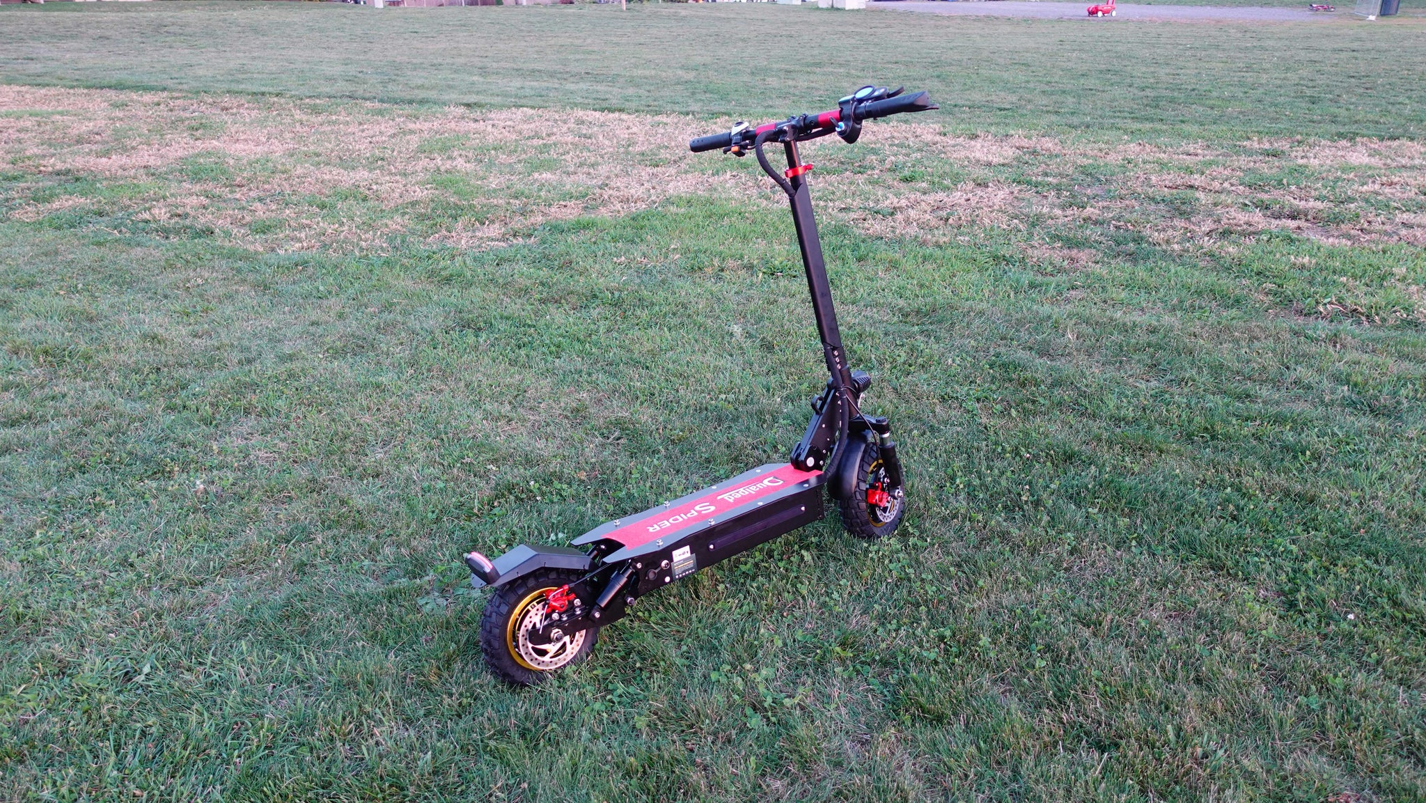 Dualped Spider 48V 1000W up to 50km/h 31mph with Turning Signals, Lit Deck, Mobile Phone USB Charging port & Seat Included - ONLY $999 USD