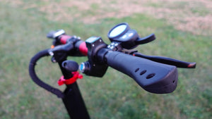 Dualped Spider 48V 1000W up to 50km/h 31mph with Turning Signals, Lit Deck, Mobile Phone USB Charging port & Seat Included - ONLY $999 USD